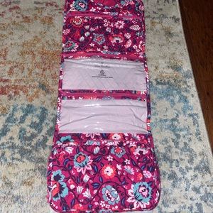 vera bradley hanging travel organizer